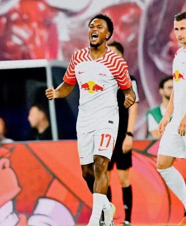 里程碑夜那不勒斯豪取连胜；荷甲赛后刷纪录；球迷炸锅；赛季目标并未改变的简单介绍