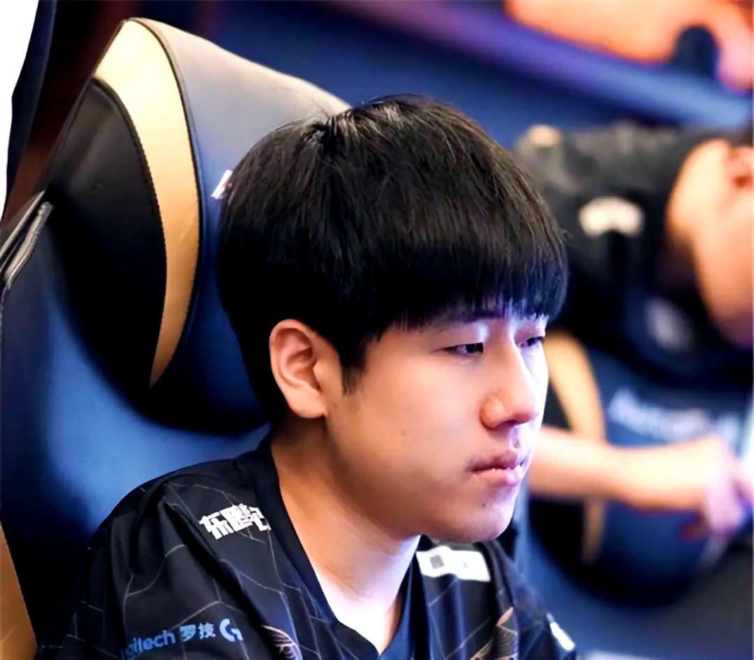 Ming新星大比分领先表现惊艳JackeyLove关键节点挺进下一轮，现场解说直呼：莎拉波娃在TES比赛中比分优势明显(shark米尔艾力夺冠视频)九游中国官网