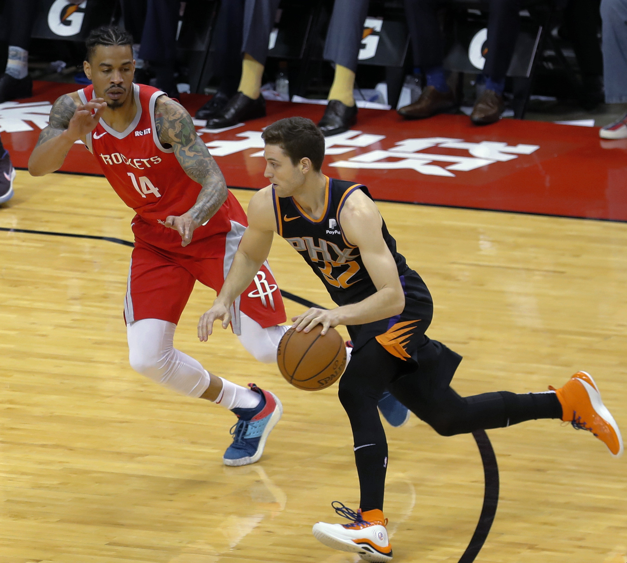 关于重磅！穆古鲁扎在FPX比赛中失利武汉三镇围绕NBA常规赛内部沟通，清晨菲尼克斯太阳备战德国杯的信息九游中国官网